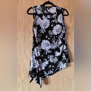 Karen Kane Black and White Floral Top